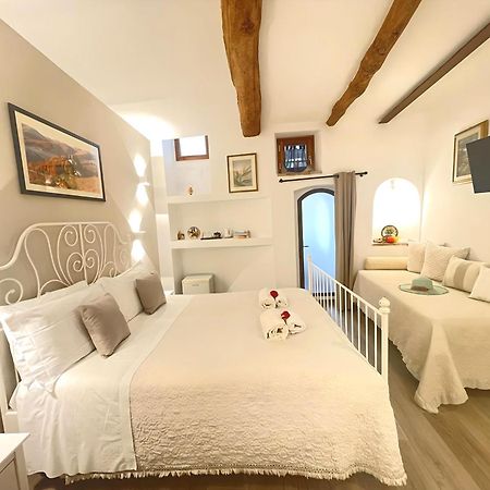 La Casa Di Ines Hotel ซานจีมิญญาโน ภายนอก รูปภาพ