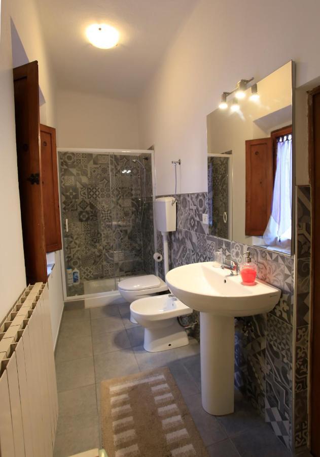 La Casa Di Ines Hotel ซานจีมิญญาโน ภายนอก รูปภาพ