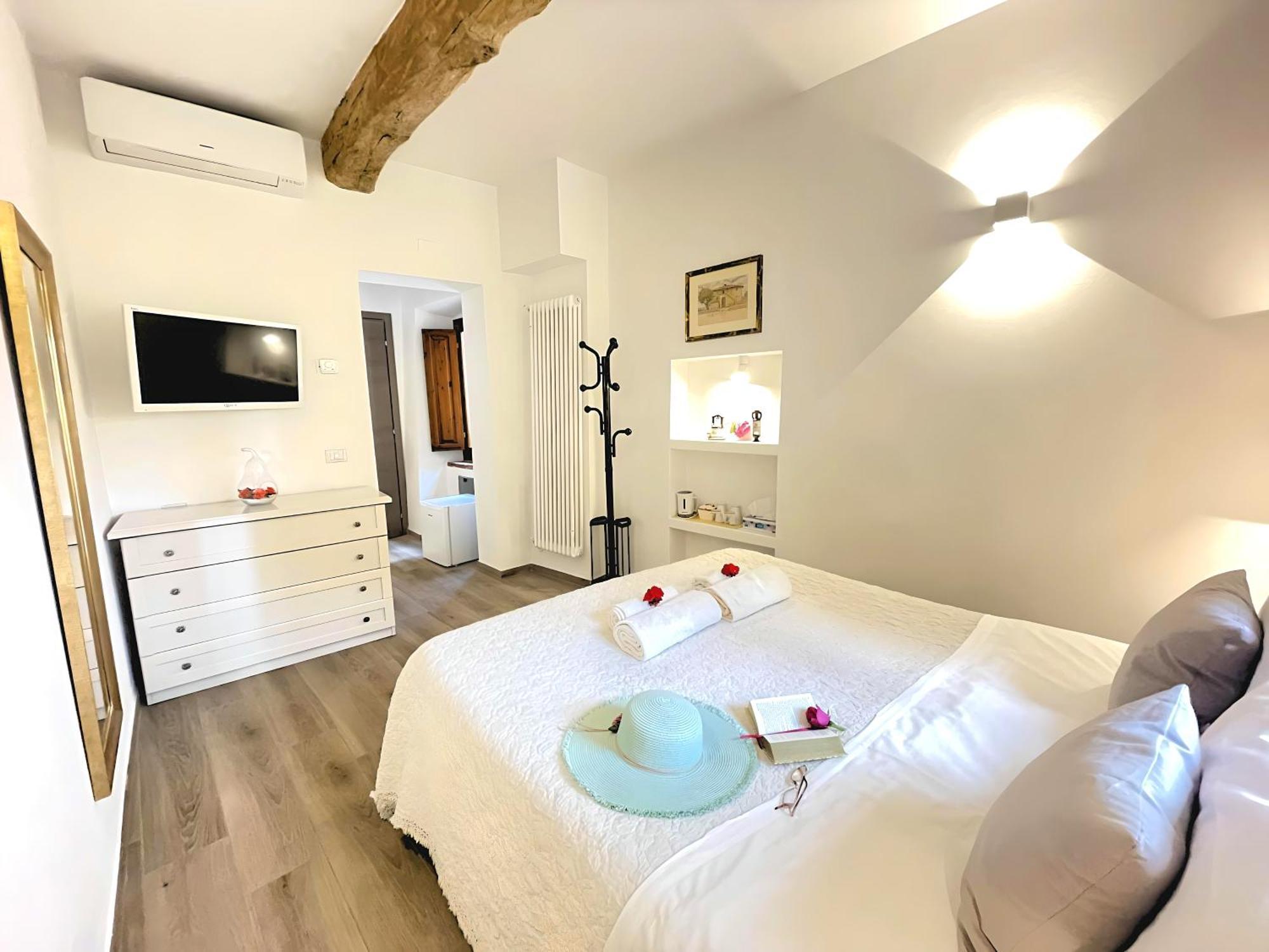 La Casa Di Ines Hotel ซานจีมิญญาโน ภายนอก รูปภาพ