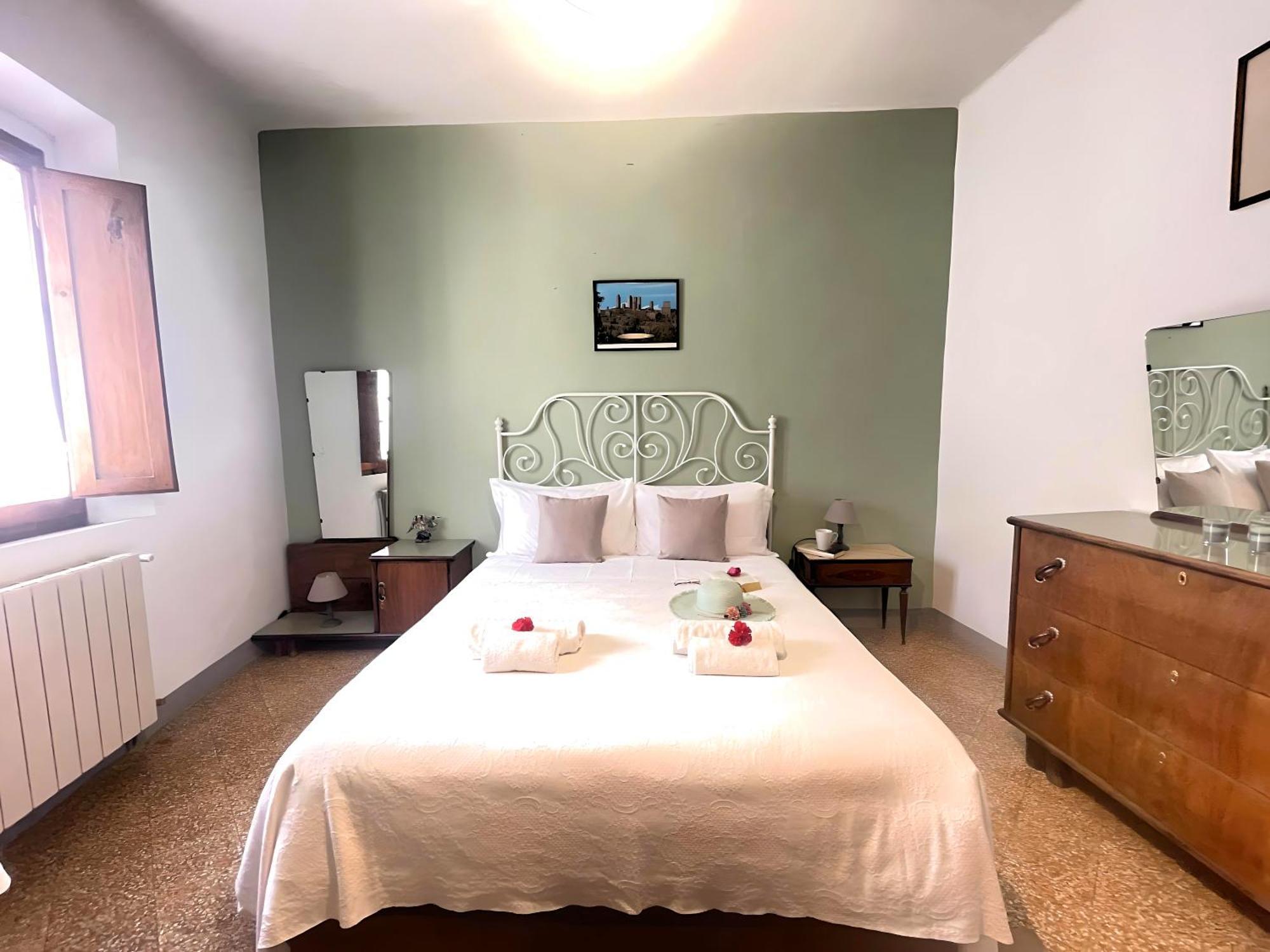 La Casa Di Ines Hotel ซานจีมิญญาโน ภายนอก รูปภาพ